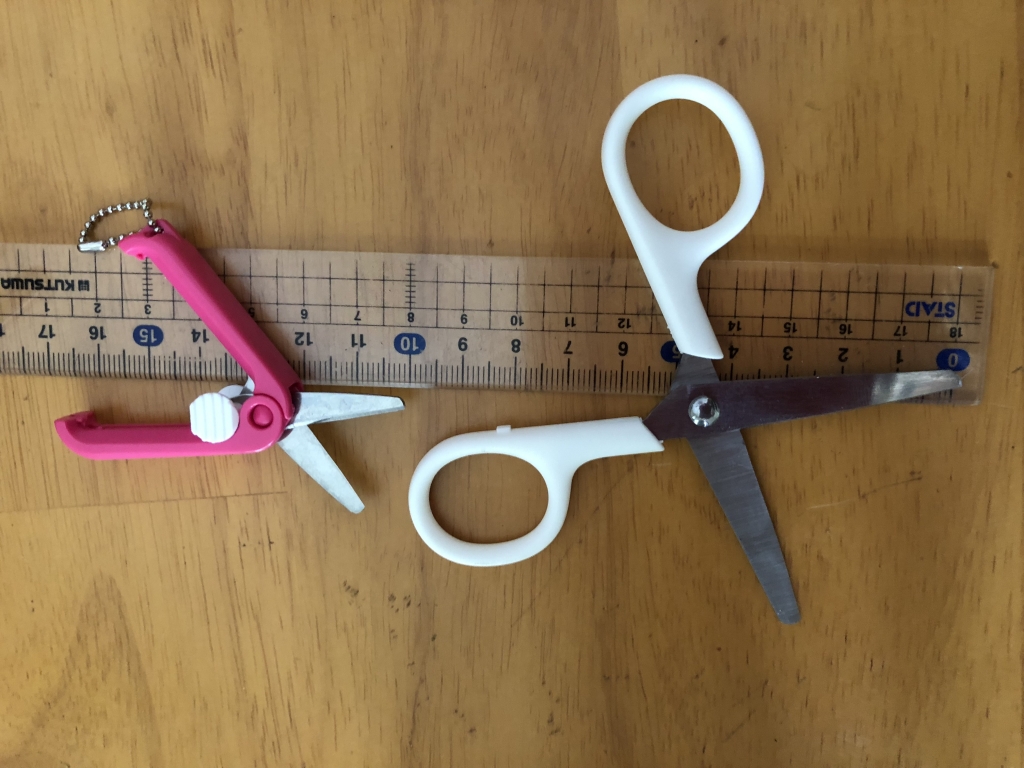 国際線 飛行機内の持ち込み手荷物のルール –