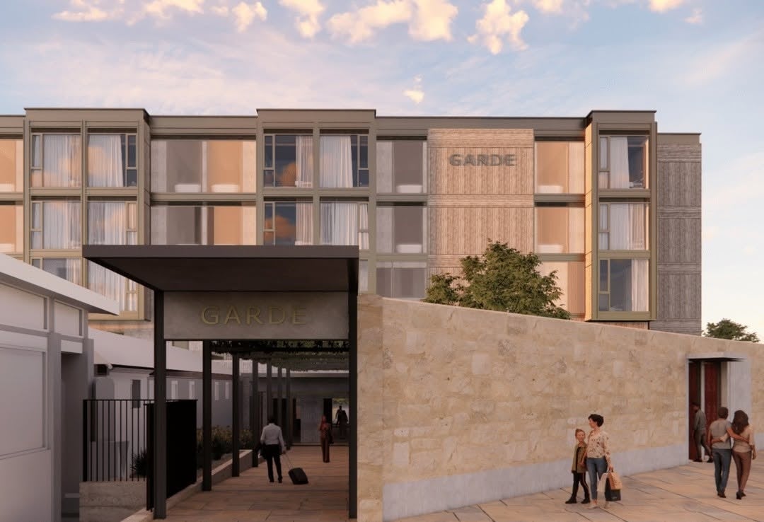 オーストラリア・西オーストラリア州フリーマントルに1850年代に西オーストラリア州最初の監獄として建てられ2010年に世界遺産になった旧フリーマントル 刑務所の沢山の独房の扉が並ぶ光景の写真素材FYI04494034ストックフォトの Qlean