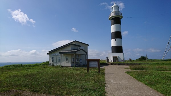 御前崎海岸絶景ロケーションの静岡県最南端の岬！駐車場無料で周辺にはカフェや灯台もあり - ココハマ