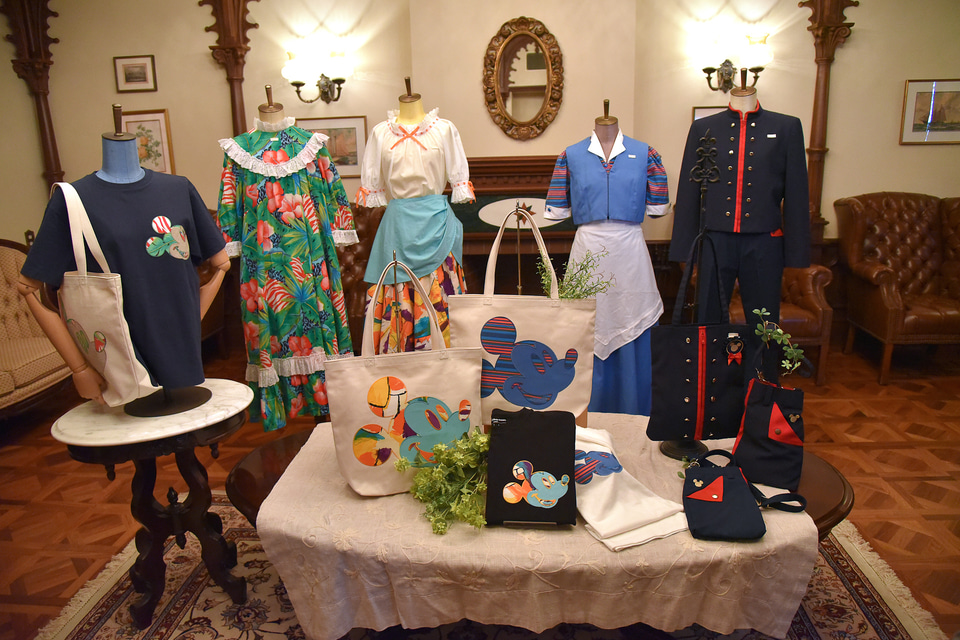 チャイナボイジャーのコスチュームを活用！「東京ディズニーリゾート・サーキュレーティングスマイル」グッズ