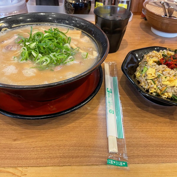 実食【多治見】豚旨うま屋ラーメン多治見店 - お散歩グルメカメラ