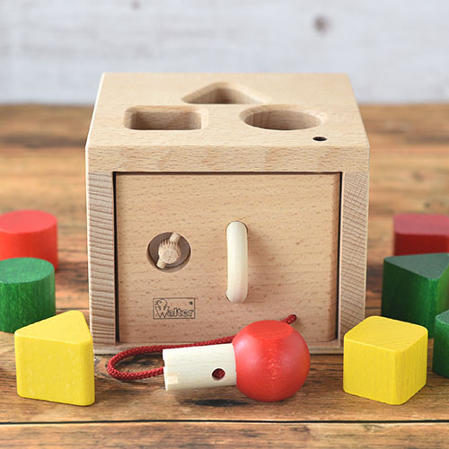 ヨーロッパの木の玩具 おもちゃ ―ドイツ・スイス、北欧を中心に目黒区美術館美術館・展覧会情報サイト アートアジェンダ