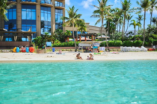 フィッシング遊豊橋店です♪ 本日は田原市の姫島漁港で釣場清掃を行ってきました🗑️ 普段から漁港の方や釣り人がゴミ拾いをしてくれているのか漁港周りは思いの外綺麗でした✨ただ駐車場裏や草むらなどあまり釣り人が立ち入らない場所ではゴミが多く、特にペットボトル