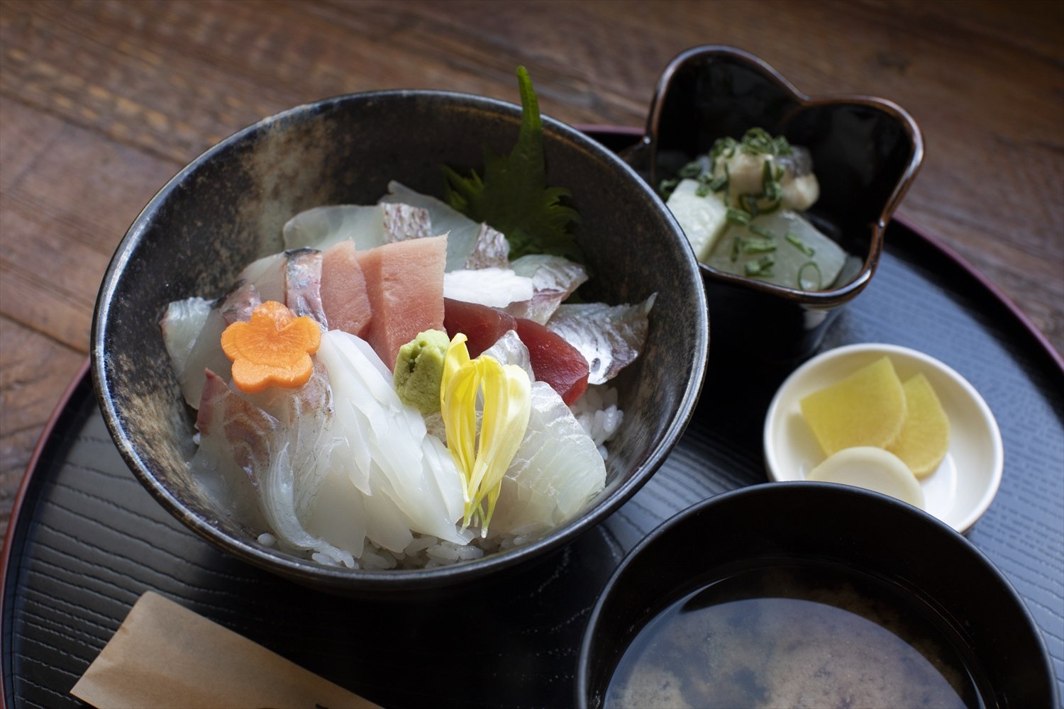 早春の三浦半島１日excursion ４ 三崎のマグロランチ。』三浦海岸・三崎