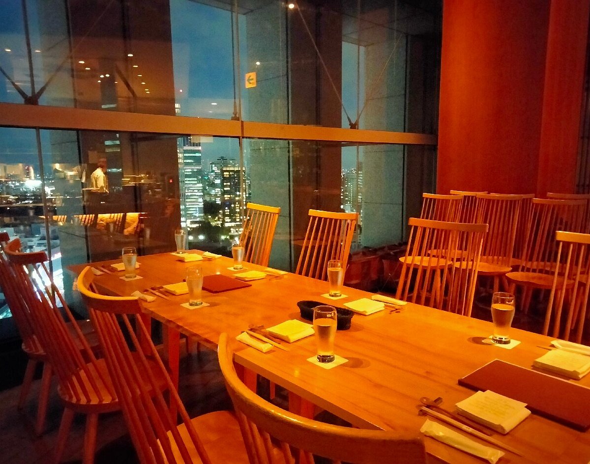 27階からの絶景！春秋 溜池山王店で極上コースと鮎の釜飯二日酔い飯