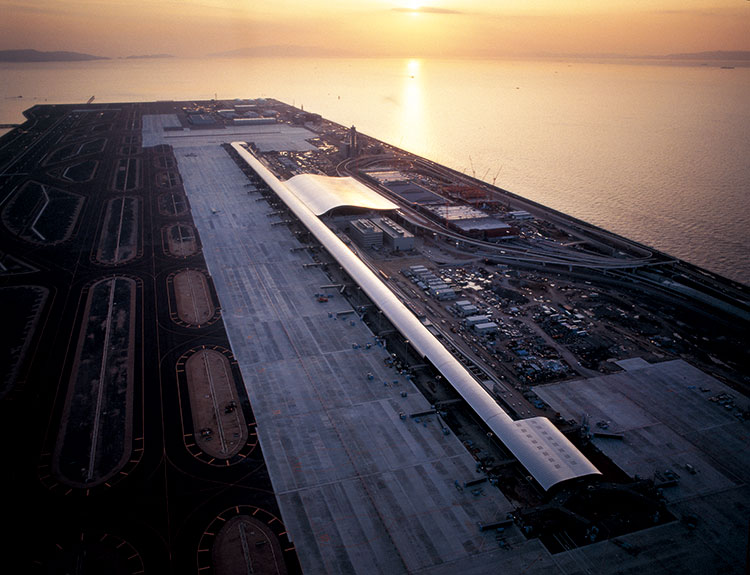 関西国際空港旅客ターミナル 写真一覧 レンゾ・ピアノ＋岡部憲明