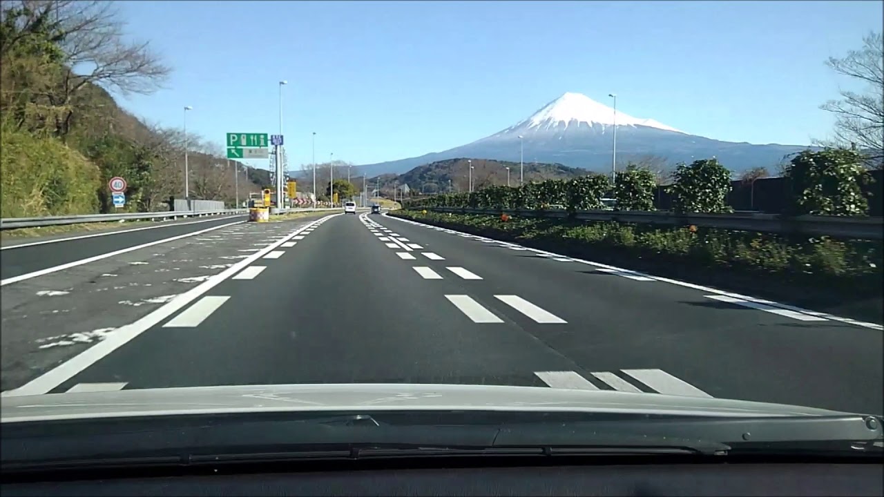 寄らないと勿体ない！絶景SA・PA特集📸もうすぐGWですね🌷☀️ お出かけ先は決まっていますか？😊 NEXCO中日本管内のSA・PAには、富士山がキレイに見えるスポット🗻や、