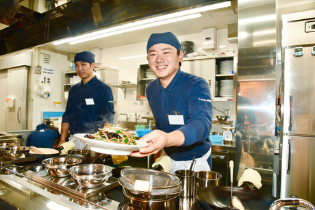 ぎょうざの満洲 上石神井南口店のアルバイト・パート求人情報 （練馬区・飲食店のホールスタッフ）