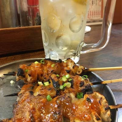 紅とん公式サイト | 焼きとんと言えば紅とん！炭火串焼専門店。ジューシー串焼きを安心価格で！