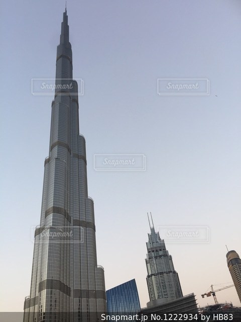 やっぱりこの人すごい！ トム・クルーズが超高層ビルをよじ登る『ミッション:インポッシブル ゴースト・プロトコル』GQ