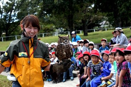 Vol. 1123「那須どうぶつ王国」バードトレーナー・及川のぞみさんに密着！ - 中井悠美子（悠石）「四季の絵文日記」