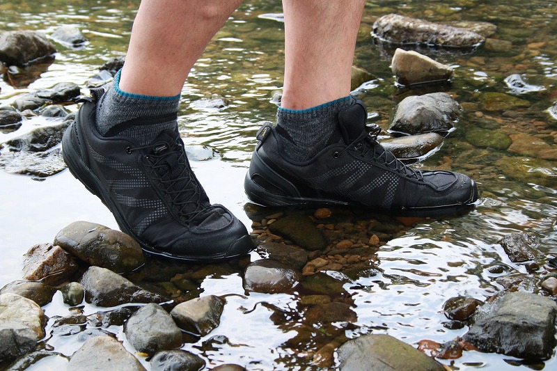 ワークマンオンラインストアブログ 1500円の軽い防水シューズ「フィールドブーツガーデン」