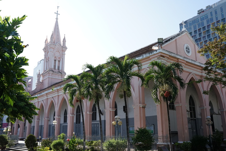 ダナン大聖堂海外旅行・国内旅行のツアーやホテル予約はNEWT ニュート