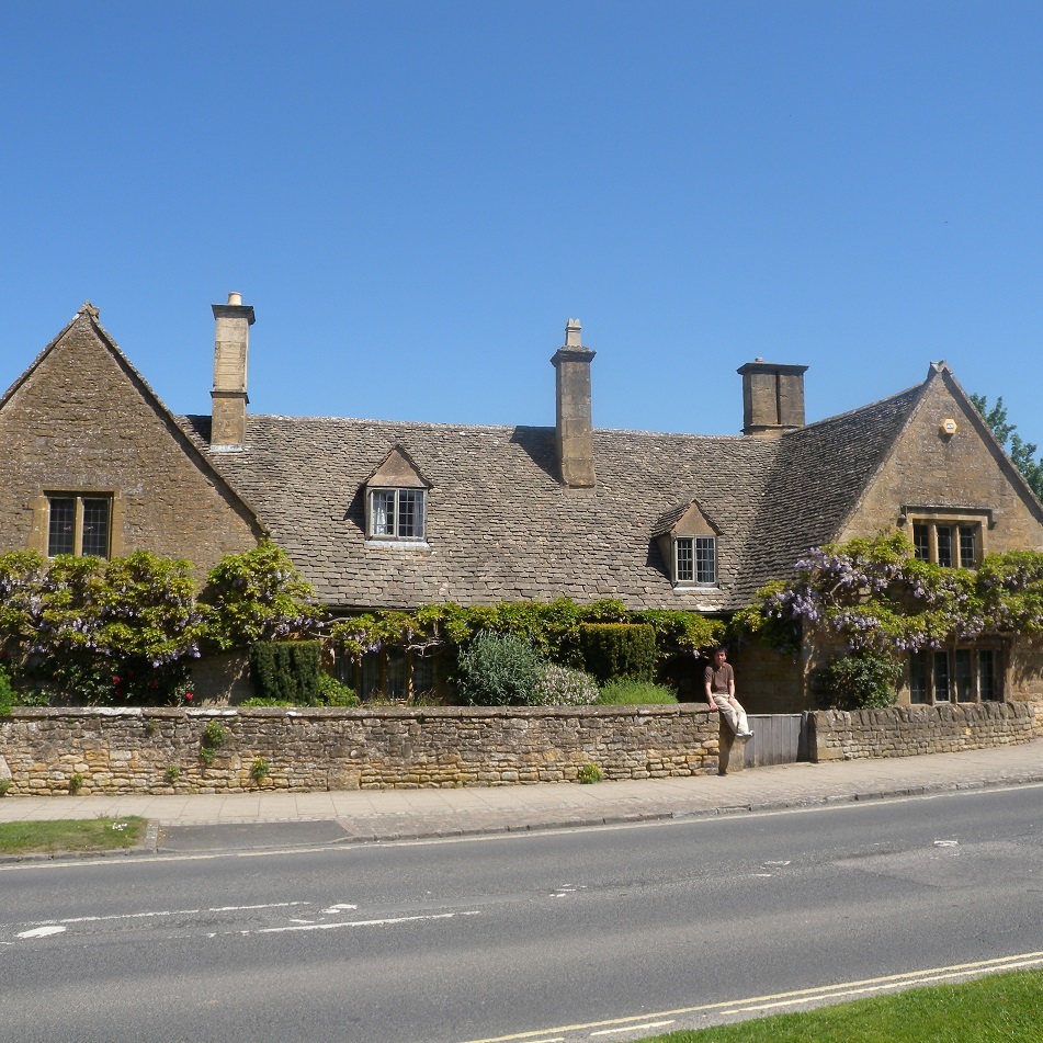 コッツウォルズの建物をモチーフにした住まいイングランドスタイル