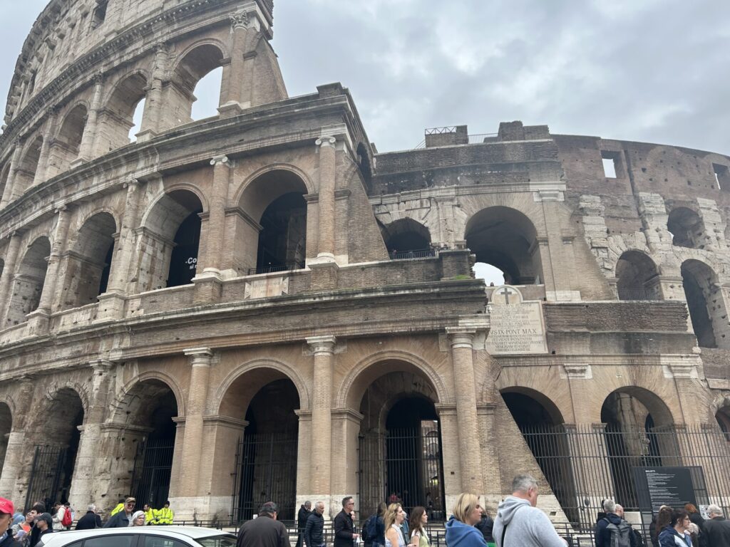 ローマのコロッセオ、地下部分を2000年ぶりに公開Business Insider Japan