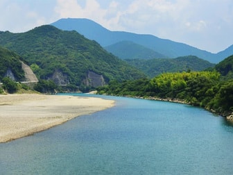 滋賀】琵琶湖をのぞむ絶景温泉に癒されて。「おごと温泉」でおすすめの旅館9選 | icotto（イコット）