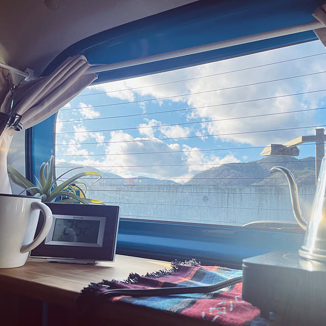 カフェカーの撮影協力 劇用車撮影現場の朝食弁当、カフェケータリングならクローバーケータリング