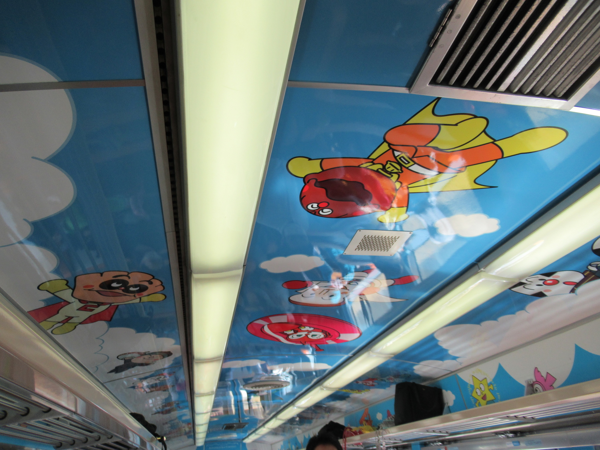 12月23日・24日催行 JR四国，「アンパンマントロッコクリスマスツアー 」の参加者募集鉄道イベント2023年11月1日掲載鉄道ファン・railf.jp