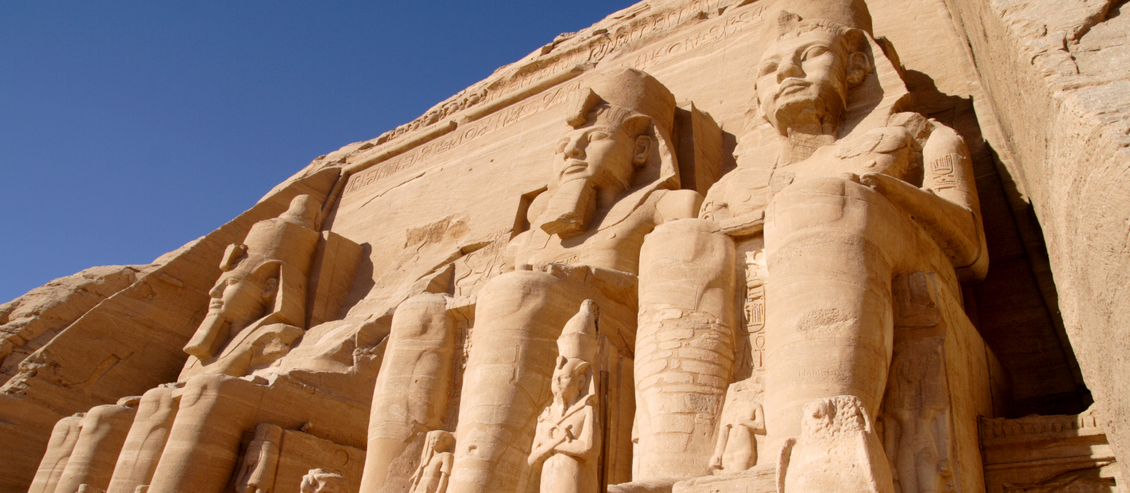 気候 : アスワン, アスワン国際空港,