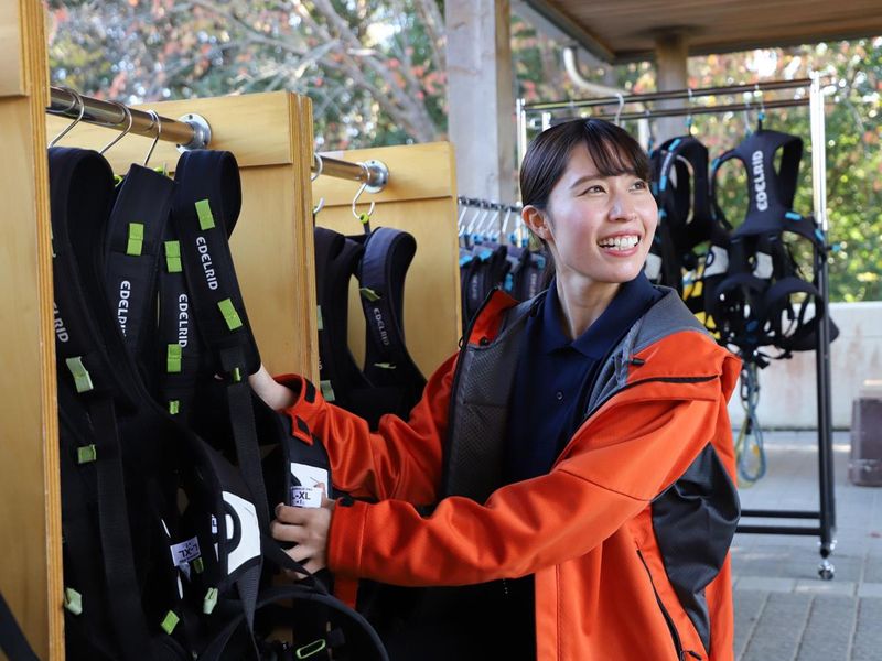 兵庫県淡路島のリゾートホテルで時給1,300円、フロント・ベルの住み込みリゾートバイト！（求人No.285798）