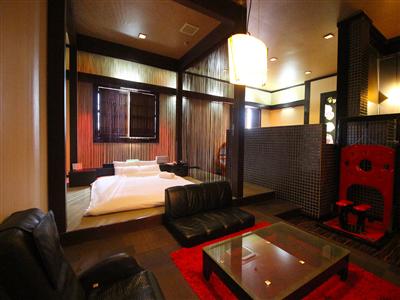 Hotel555 Utovilla 沼津店 -