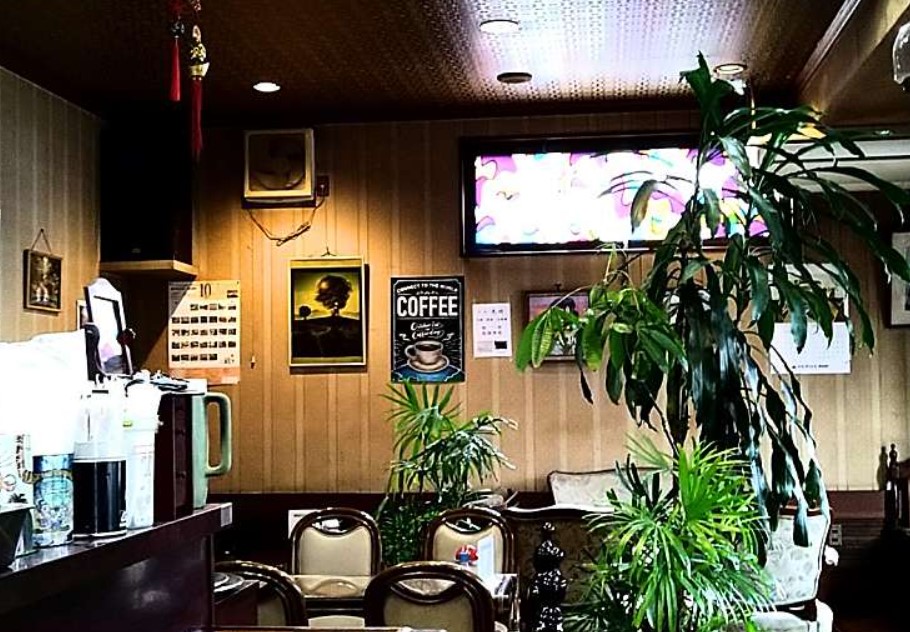 里庄町に横断幕たくさん出てる。藤井風さんの紅白出場を町がお祝い