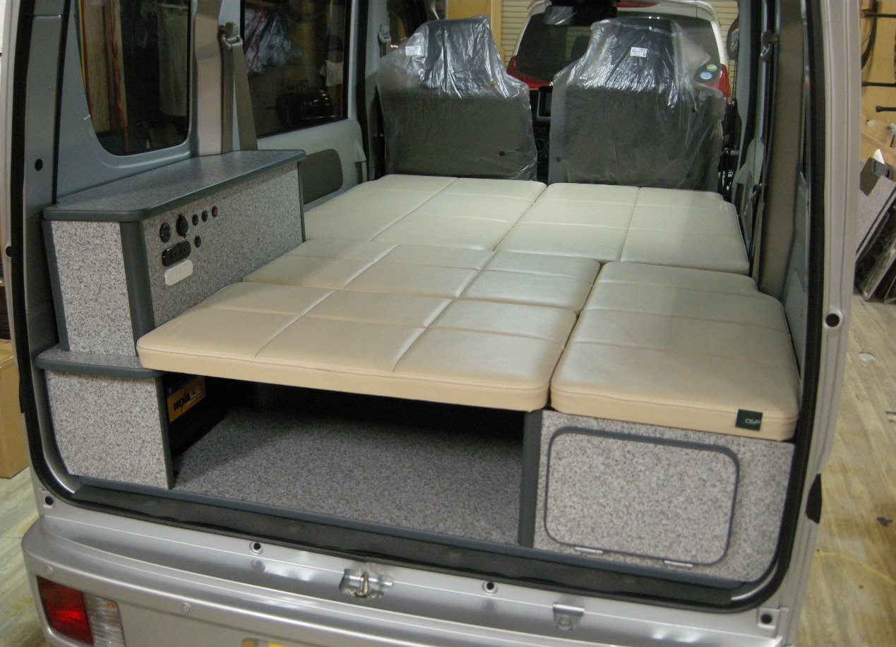 軽バン ワゴンのエブリイに寸分違わずフィットする車中泊ベッドキット！ 最新の3D CADデータで製作