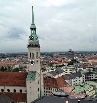 ミュンヘン市内を一望できる「ペーター教会」は教会内部も塔の上からの景色も絶景カメライゼ -旅するカメラ