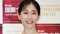 今田美桜、自身とそっくりな「あこがれ芸能人」との2ショットを披露→「すごすぎ」「お人形より可愛い」の声