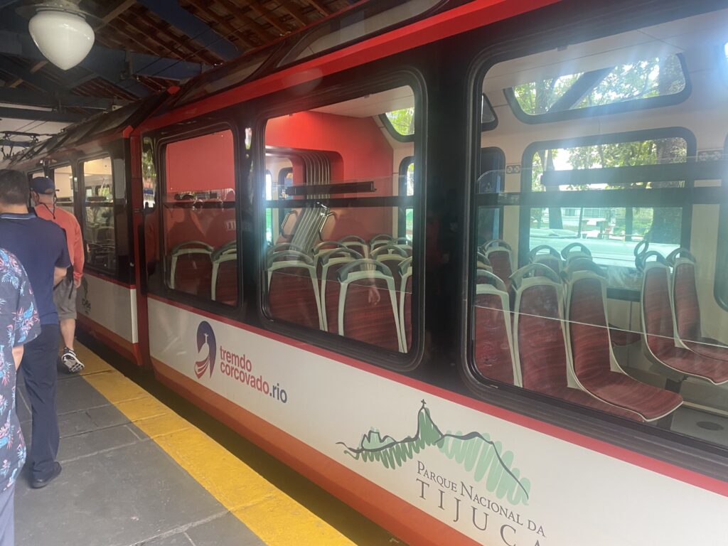 2025 リオデジャネイロのキリスト像と街のガイド付きツアー、提供元：RIO PASSEIOS EXPERIENCEブラジル -Tripadvisor