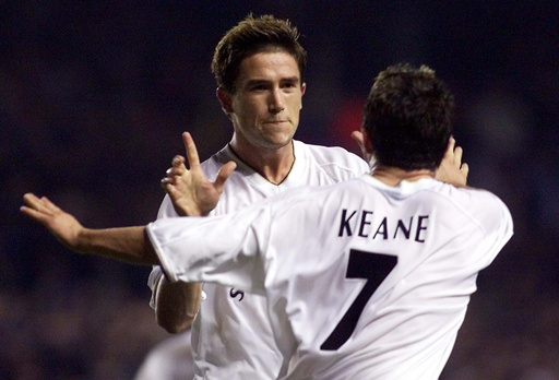 asahi.com 朝日新聞社 ：ガーナGKキングサンに詰め寄るオーストラリアのキューウェル