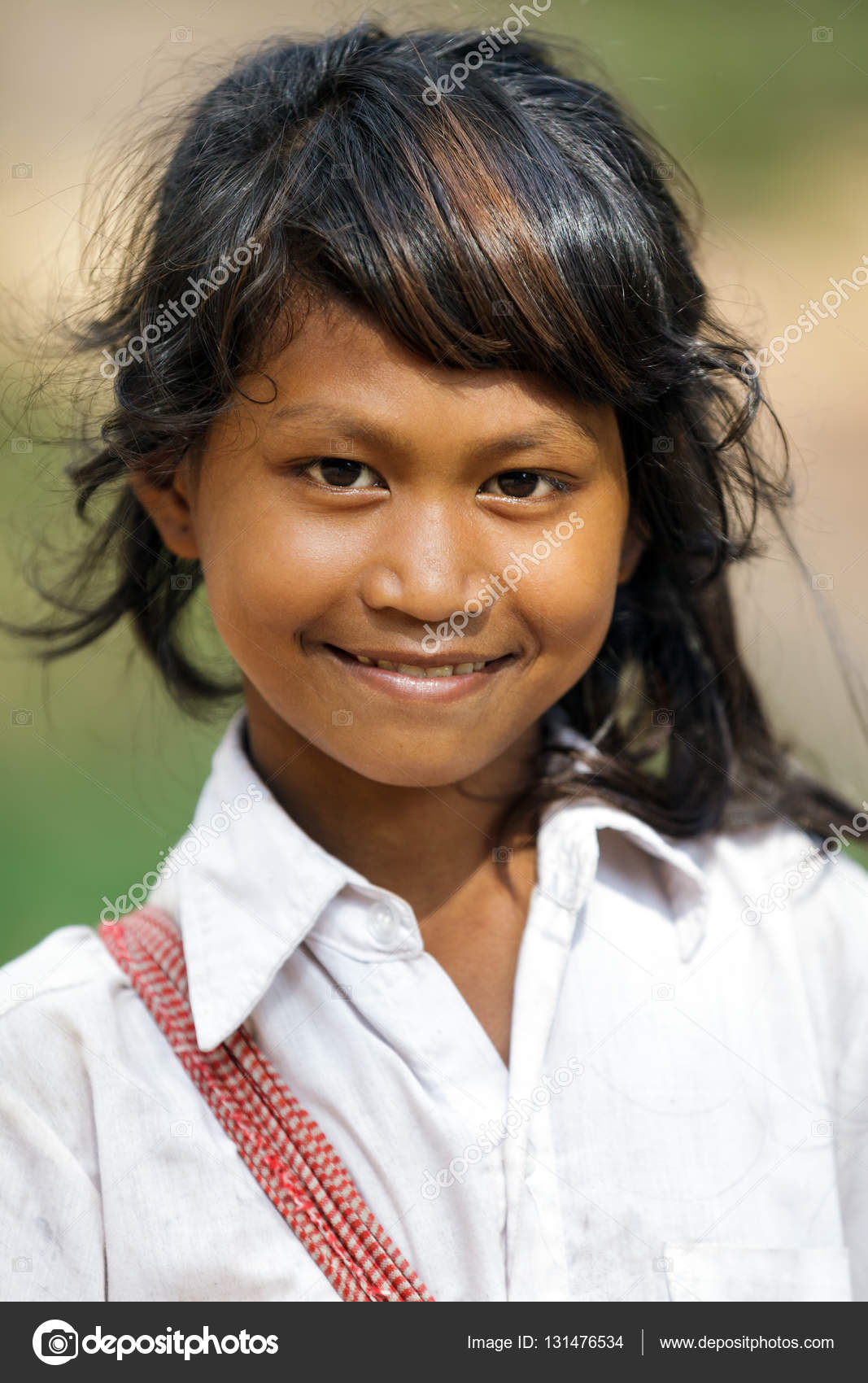 広告の女の子～カンボジアのソッカちゃんのストーリー～国際NGOプラン・インターナショナル 寄付・募金で世界の子どもや女の子を支援