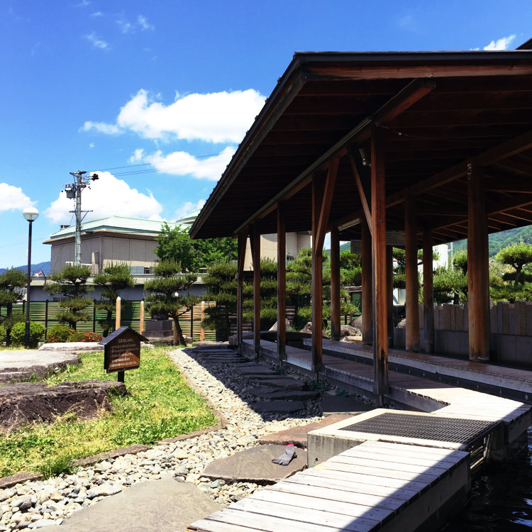 足湯：諏訪市湖畔公園の写真 - トリップアドバイザ