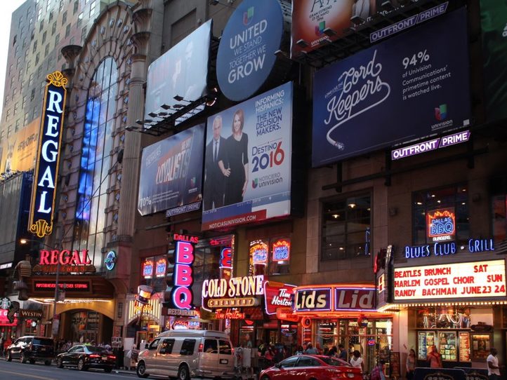 アメリカ・ニューヨーク・タイムズスクエアの夜akaisuiseinonyaのブログ