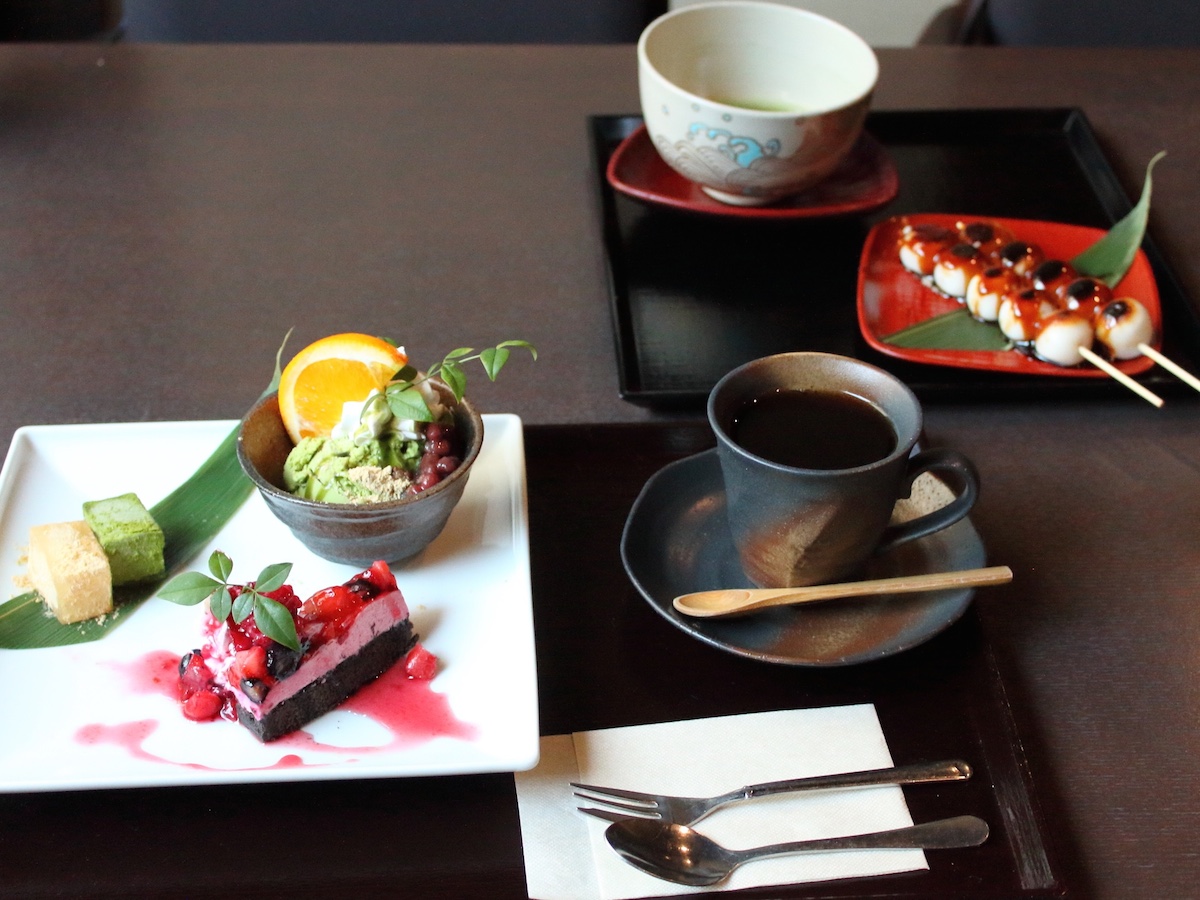 もてなす人のための時空”をコンセプトにした、大人の隠れ家レストランが福岡・白金にオープン – STORYストーリィオフィシャルサイト