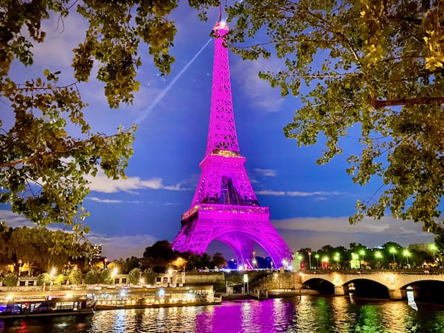 パリ エッフェル塔を見に行く メトロとBATOBUSでトロカデロ広場からセーヌ河クルーズまで - have