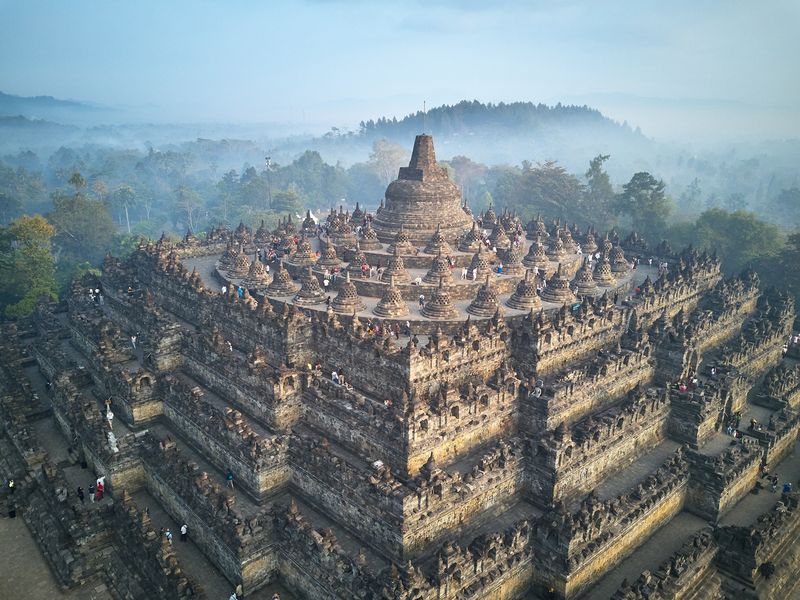 インドネシア バリ島と世界三大仏教遺跡ボロブドゥール遺跡 ジャワ島満喫の旅!! « VACATION