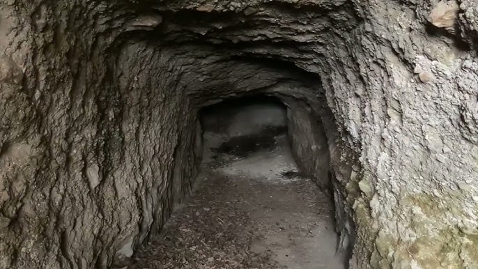 延長200mの巨大防空壕 12歳で命助けられた記憶、たどって発見宮城県 ：朝日新聞