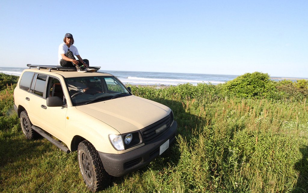 アメ車 シボレーC1500 でサーフィン行かないです、潮風に晒して錆びるのが嫌なんで