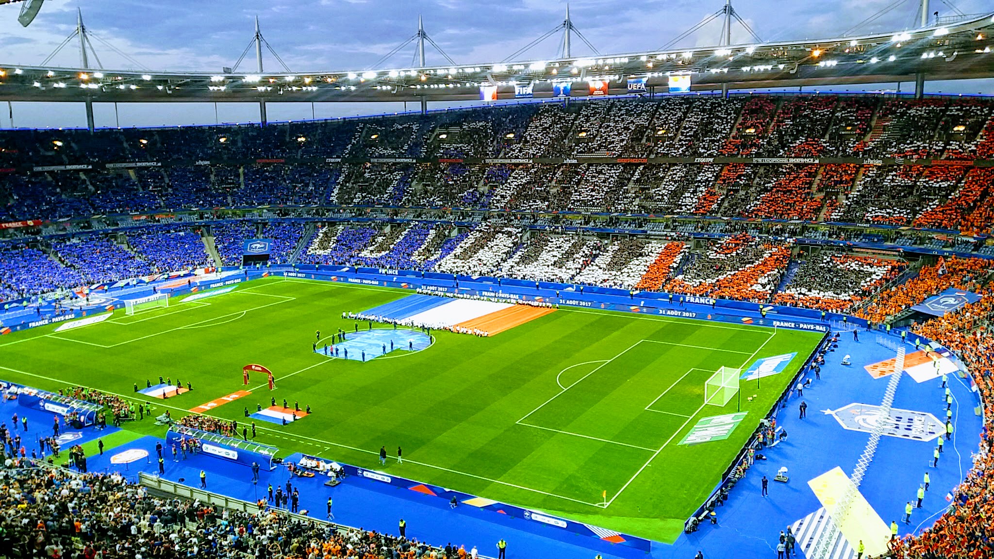 パリ PSG本拠スタジアムのアクセス＆チケット購入法まとめ！オランダで自由にいきるひと