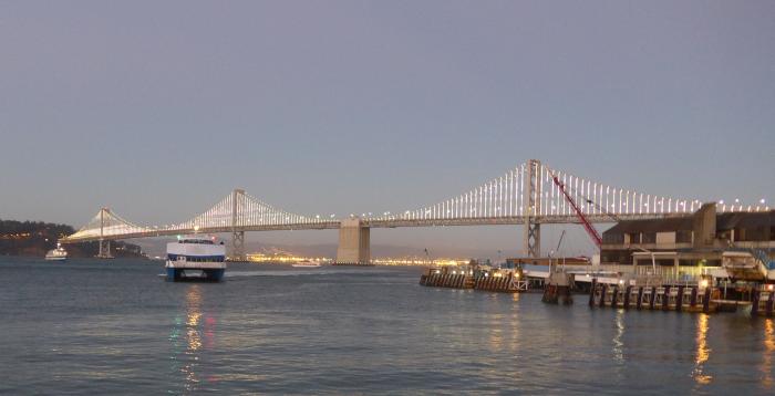 サンフランシスコオークランドベイブリッジとは？ 意味や使い方 - コトバンク