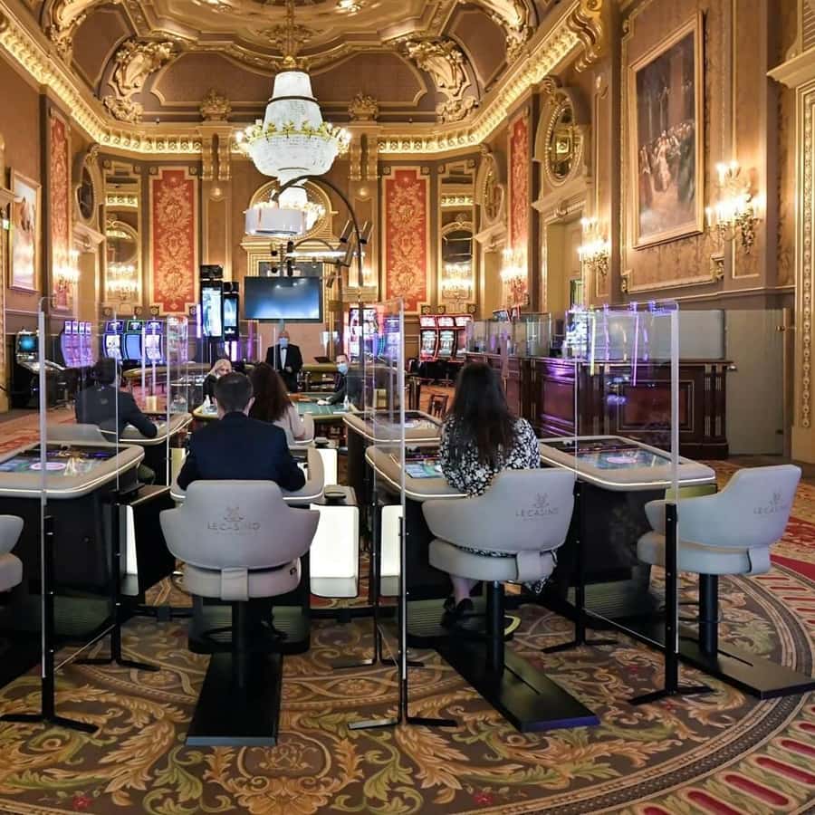 大屋根リングやチェコ館モナコ館を見ながらの夜景とディナー』by kanaerumo : 大阪・関西万博