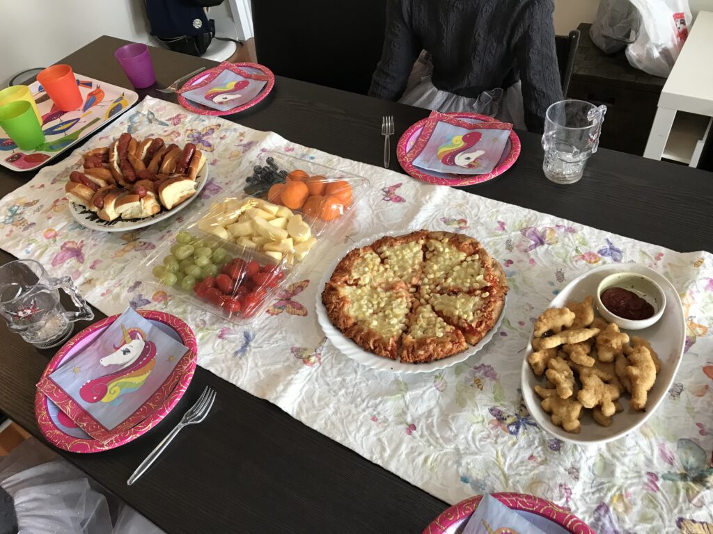 結婚式超えが当たり前!?セレブキッズのスゴすぎる1stバースデーパーティーを覗き見