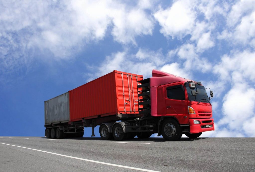トレーラーとは？トラックとの違いや免許、種類について紹介トラック流通センタ