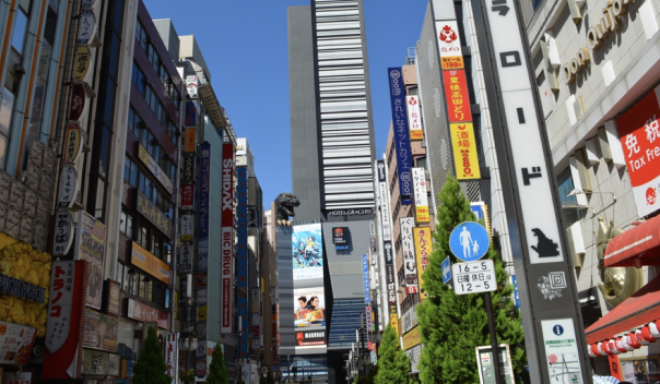 のぞき倶楽部やのぞき部屋とは？遊び方や流れ・制服コスプレ女子と遊べる人気店を紹介！ | ぶいけん公式ブログ