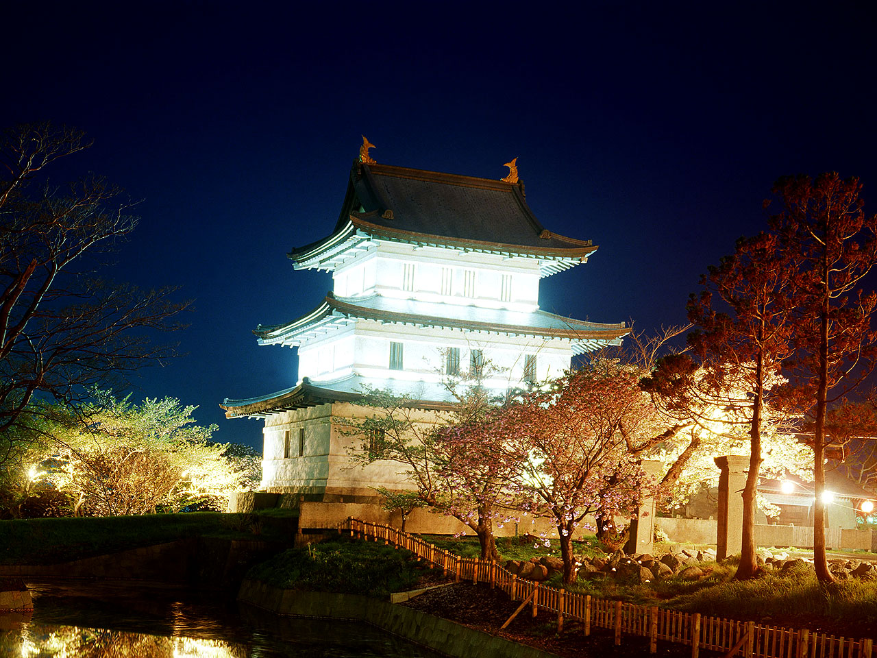 松前町の観光北海道唯一の城下町で、歴史探訪と海鮮グルメの旅