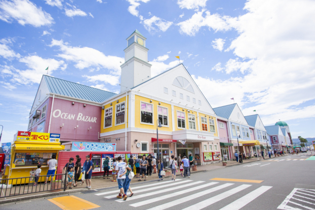 👣徒歩編〜伊東駅からマリンタウンの行き方〜👟, ⭐️所要時間：約15分, ⭐️海を見ながらのお散歩にもぴったりなコースにゃ！,伊東マリンタウン道の駅伊東伊東観光,マリにゃんカモメ隊長東伊豆徒歩東海バス,アクセス伊東駅伊東線海散歩