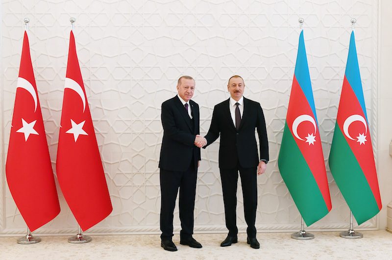 アゼルバイジャンの国民的指導者ヘイダル・アリエフ氏の命日ARAB NEWS