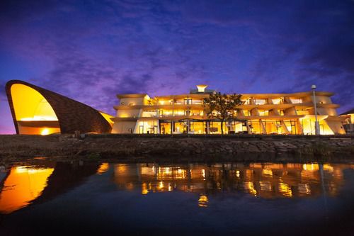 滋賀の人気リゾートホテル8選！日本最大の湖・琵琶湖が窓一面に広がる - おすすめ旅行を探すならトラベルブック TravelBook