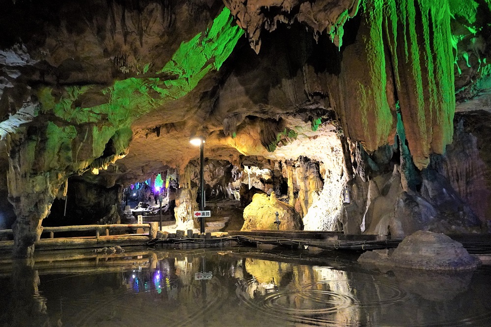満奇洞 全長450メートルの幻想的な鍾乳洞。約15度の気温で真夏でもひんやり！岡山県新見市na-na ナーナ 鳥取・島根のグルメ、おでかけ、暮らしのWEBマガジン